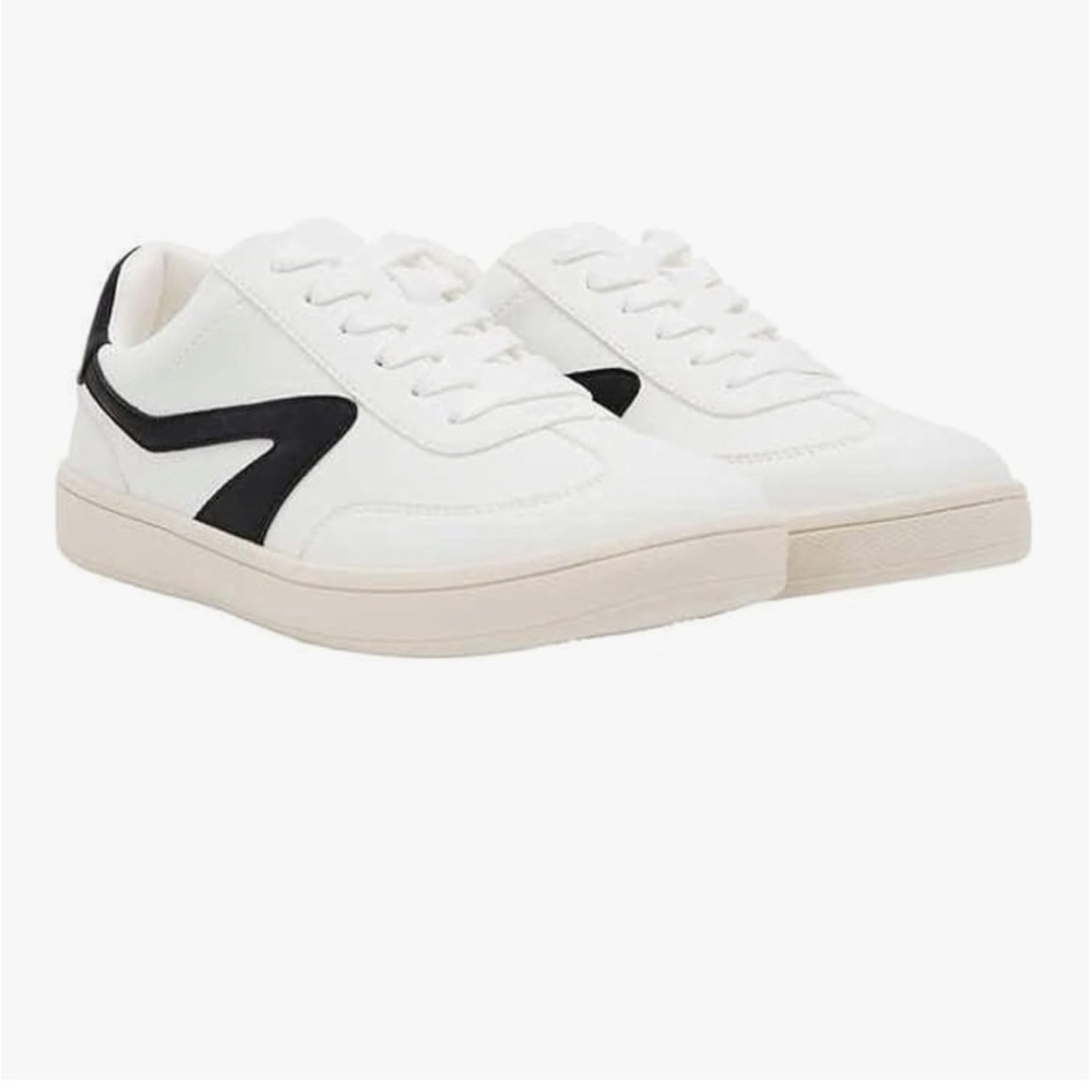 White and Black Women’s Dolce Vita Valentina Sneakers 7.5